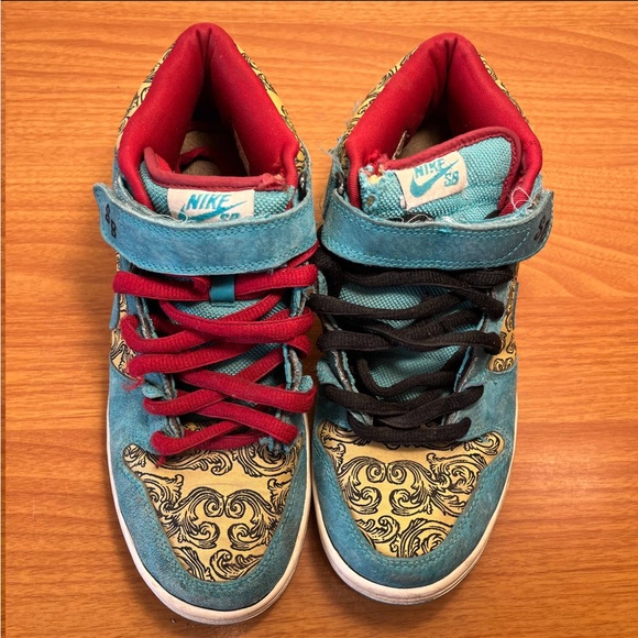 peacock dunk mid